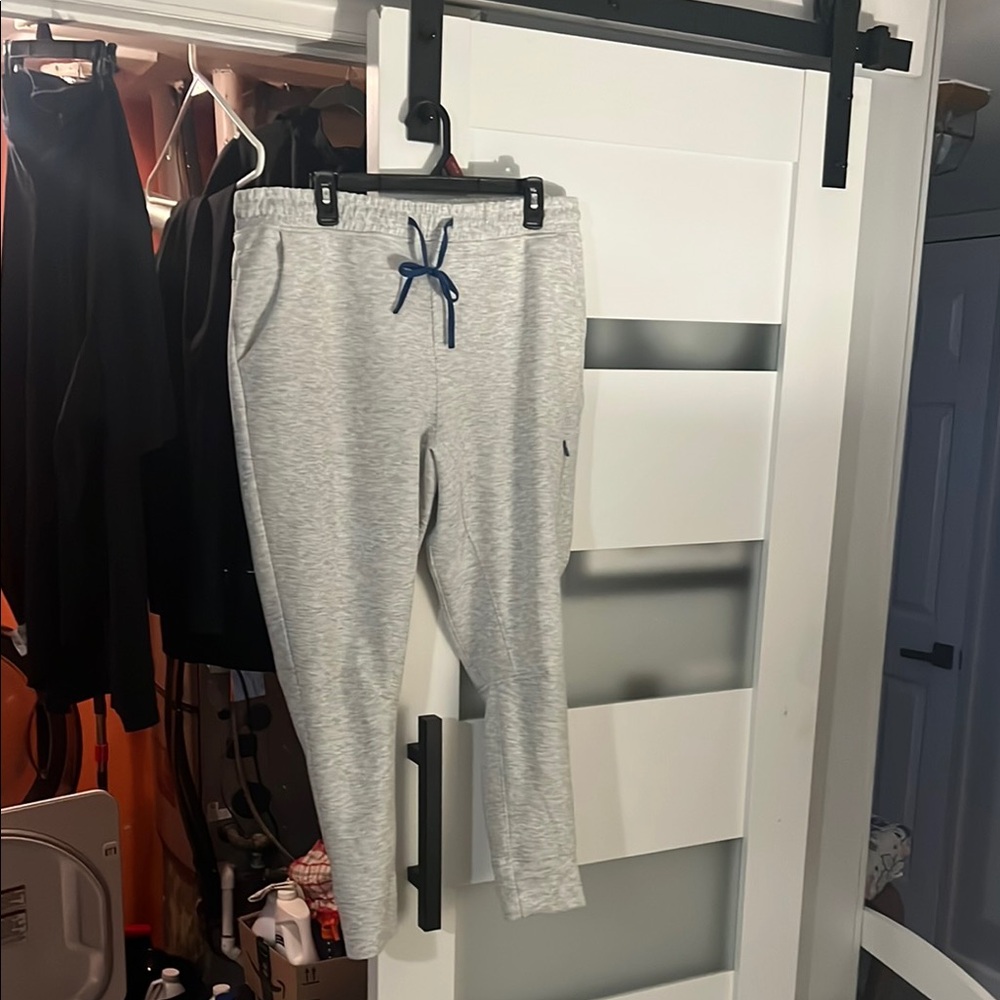 Kenneth Cole White Joggers